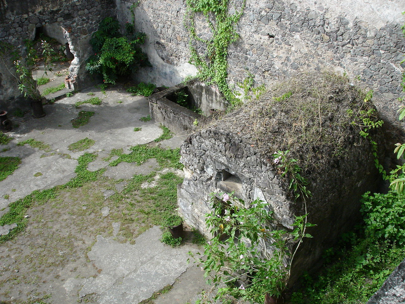 La prisión de St. Pierre, que salvó la vida de Cyparis. Wikimedia Commons